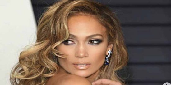 &iquest;Jennifer L&oacute;pez se hizo pipi encima?: La foto que despierta la pol&eacute;mica en las redes