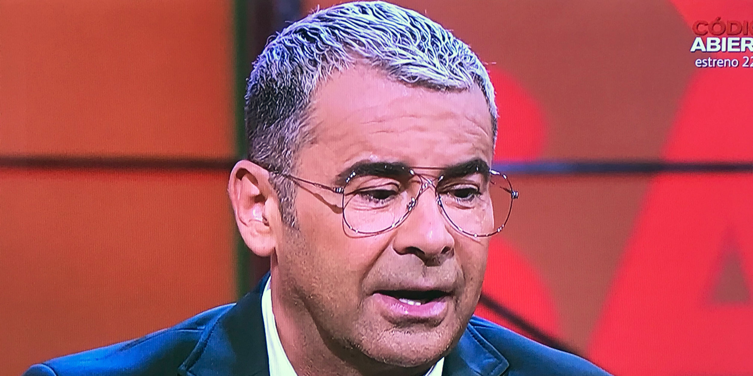 Jorge Javier V&aacute;zquez 'env&iacute;a' a Chelo G&ordf; Cort&eacute;s a 'Viva la vida' si no est&aacute; a gusto en 'S&aacute;lvame'