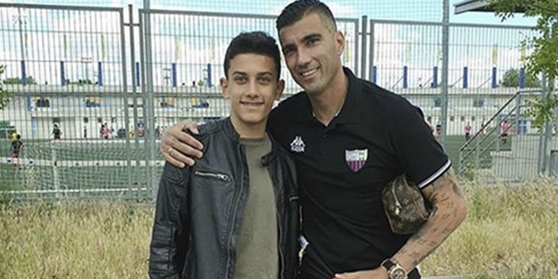 "Nunca te voy a olvidar": El emocionante mensaje del hijo del futbolista Reyes tras la muerte de su padre