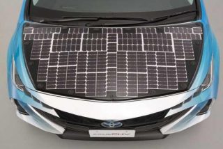 Toyota le coloca paneles solares a su modelo ecol&oacute;gico Prius
