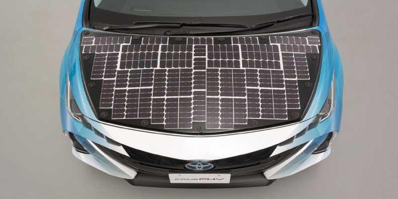Toyota le coloca paneles solares a su modelo ecol&oacute;gico Prius