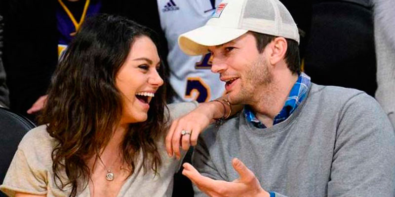 La desternillante versi&oacute;n de 'La vaca Lola' cantada por Ashton Kutcher y Mila Kunis