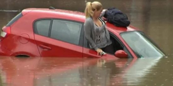&iquest;Sabes qu&eacute; debes hacer si te caes con el coche al agua?