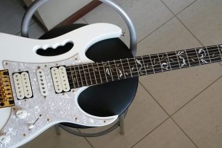 La Ibanez JEM; elegancia y potencia en estado puro