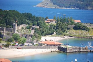 Vuelve el 'ladrillazo' a la costa espa&ntilde;ola: el precio de la vivienda se dispara en 46 municipios del litoral