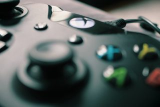 &iquest;Sabes cu&aacute;ndo y para qu&eacute; se fabric&oacute; el primer mando de videojuego de la historia?