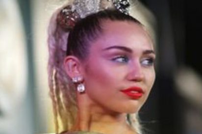 Miley Cyrus se graba bailando con unos pantaloncitos m&iacute;nimos