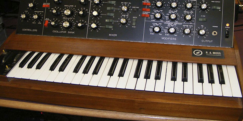 ¡Atención DJs!: Lo que debéis saber sobre los sintetizadores