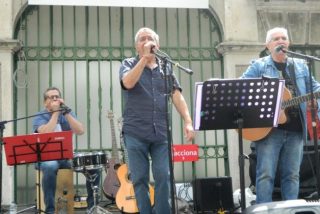 La Guardia Civil expedienta y proh&iacute;be en plena actuaci&oacute;n a un grupo podemita insultar al Rey Felipe VI