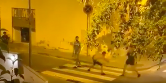 La Barcelona de Colau: magrebíes atacando con katanas en plena calle sin que nadie mueva un dedo durante 4 horas