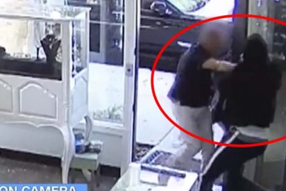 Ladrones: el due&ntilde;o de la joyer&iacute;a decide que no es el d&iacute;a y da lo suyo a los atracadores