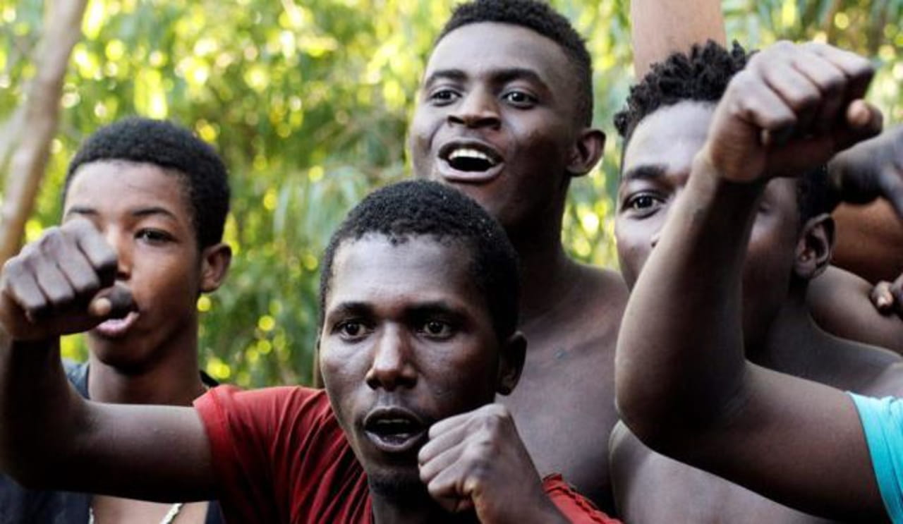 Inmigrantes invaden Ceuta