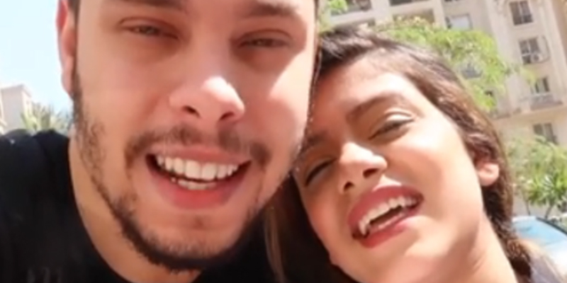 Esta pareja de youtubers maltrata a su beb&eacute; para conseguir m&aacute;s seguidores