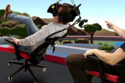 Silla giratoria para poder jugar a las carreras en realidad virtual