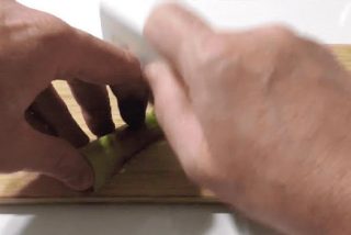 Manual para convertir tu Apple Card en un arma blanca