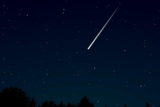 Un asteroide provoca una enorme bola de fuego que recorre el cielo del sur de Espa&ntilde;a