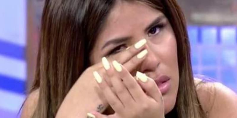 Chabelita, hundida por las burlas de su hermano tras o&iacute;r su 'canci&oacute;n': "No esperaba que se cachondeara de m&iacute;"