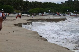 Esta playa se 'hunde' en una turística localidad mexicana debido a un misterioso fenómeno