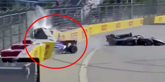 Este choque en la F&oacute;rmula 2 obliga a parar la carrera y manda a dos pilotos al hospital