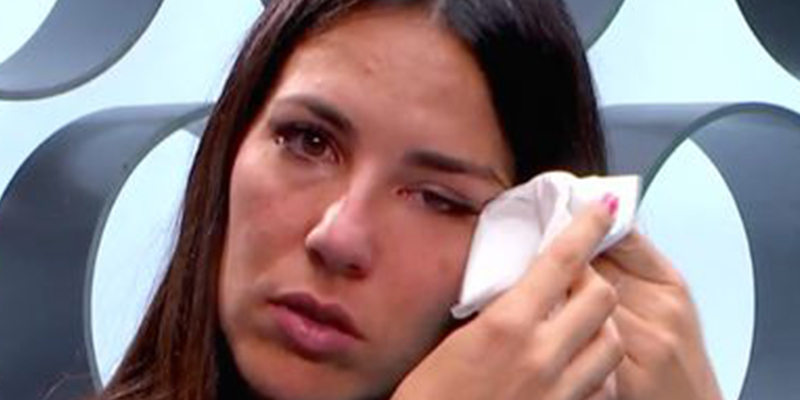 Irene Junquera hundida en 'GH VIP', estalla: "Hijos de una hiena"