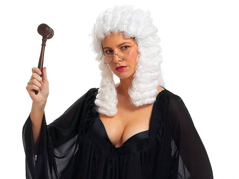 Chiste: el de la Justicia española, el condenado y las penas