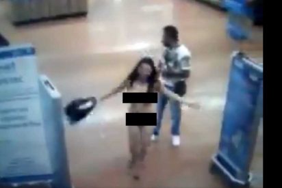 La mujer que se desnuda en el supermercado para demostrar que no robaba nada