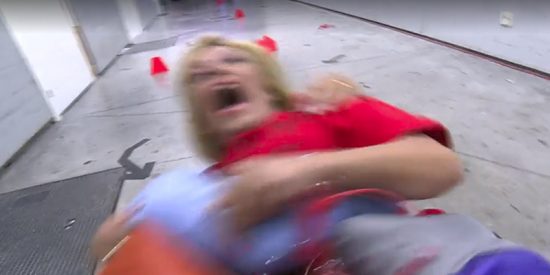 ¡A urgencias! Se llevan a Lydia Lozano aullando de dolor tras sufrir un golpe tremendo en ‘Sálvame’