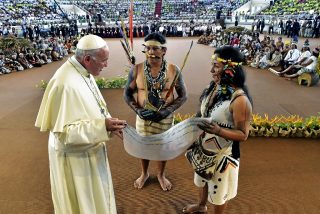 El s&iacute;nodo sobre la Amazon&iacute;a enfrenta al papa Francisco con el presidente Jair Bolsonaro