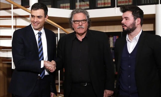 El Pa&iacute;s tambi&eacute;n se unta vaselina y pide ahora a S&aacute;nchez que explique su acuerdo secreto con ERC