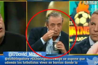 Pedrerol se ve obligado a explicar lo que hacía en esta "pillada" en 'El Chiringuito'