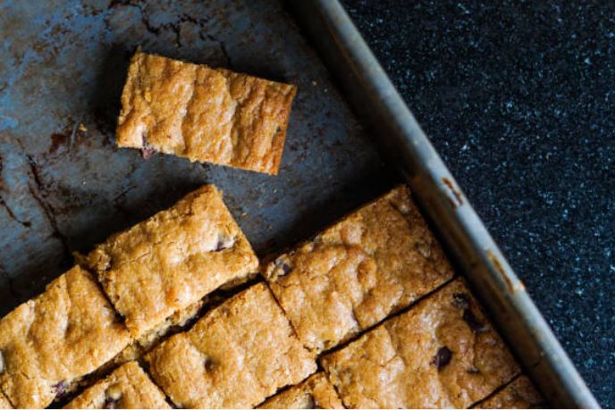 Blondies o brownies rubios: 2 recetas fáciles