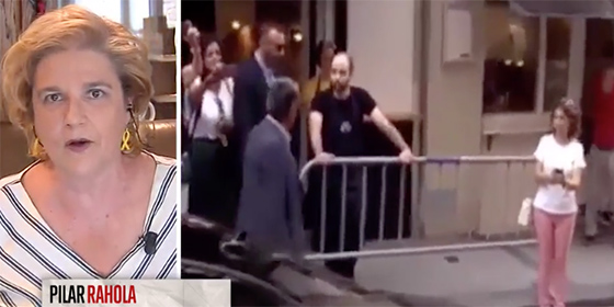 &iquest;Qu&eacute; pod&iacute;amos esperar de una se&ntilde;ora con lazos amarillos en las orejas al opinar del camarero que llam&oacute; 'hijo de puta' a S&aacute;nchez?