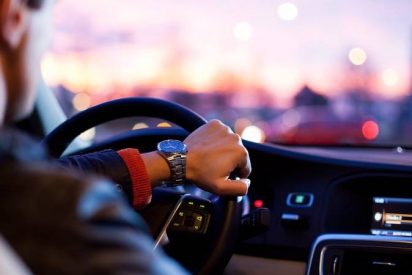Un hombre se presenta a su d&eacute;cimo examen de conducir en un coche 'robado', vuelve a suspender y acaba detenido