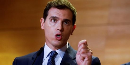 Albert Rivera sacude un tremendo zasca al listillo que pretend&iacute;a descalificarle hasta por dejar la pol&iacute;tica