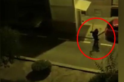 As&iacute; asaltan el centro de Hortaleza con palos y piedras en un ajuste de cuentas contra los menas