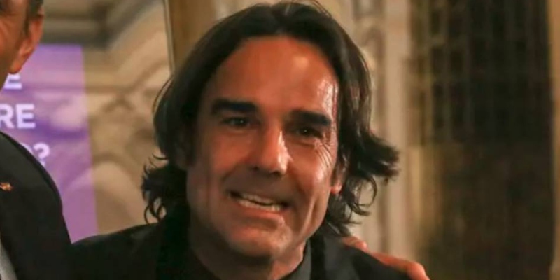 La Guardia Civil arresta al periodista Cake Minuesa por forzar con una cizalla una puerta 'secreta' para acceder a la Bas&iacute;lica del Valle de los Ca&iacute;dos