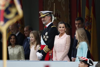 12-O: El Rey impecable, Letizia perfecta y el socialista S&aacute;nchez recibido con abucheos y gritos de '&iexcl;&iexcl;El Valle no se toca!!'