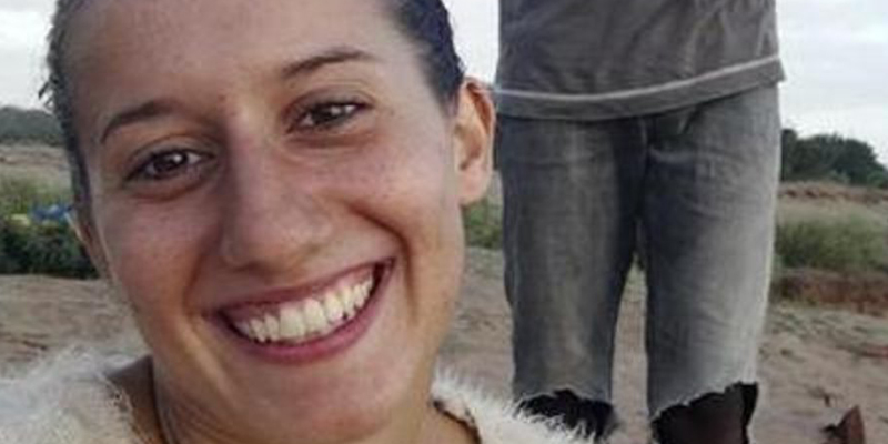 Esta cooperante italiana secuestrada en Kenia es obligada a casarse y llevar velo isl&aacute;mico