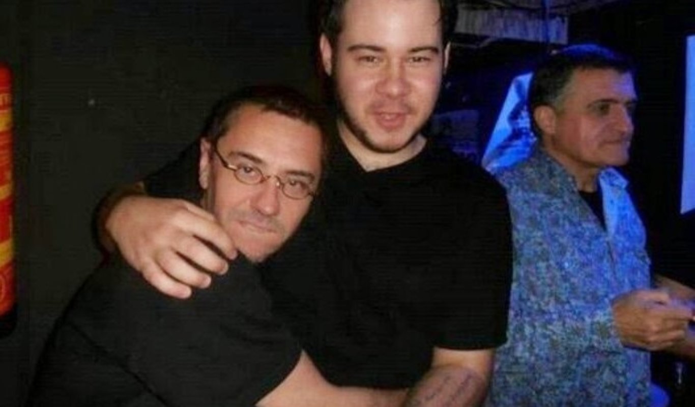 Pablo Hasel, el rapero enaltecedor de ETA y amigo de Monedero, lloriquea ante su inminente entrada en prisi&oacute;n