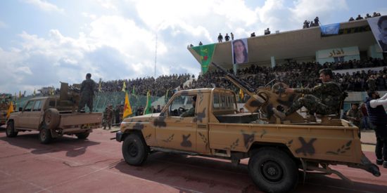 Las fuerzas kurdas comienzan a retirarse de las áreas acordadas por EE.UU. y Turquía