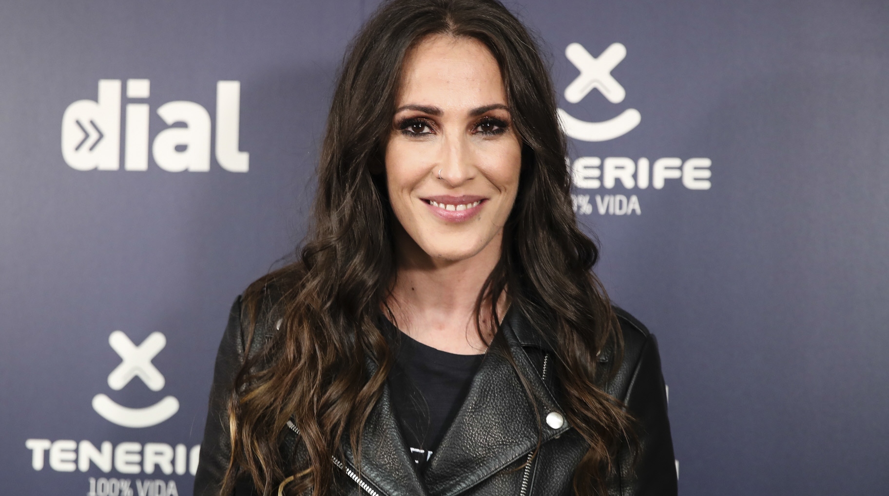 Mal&uacute; deslumbra en los Premios Dial y cuenta lo feliz que es ser madre