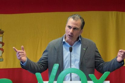 VOX zanja la pol&eacute;mica y expulsa definitivamente a Ortega Smith del partido