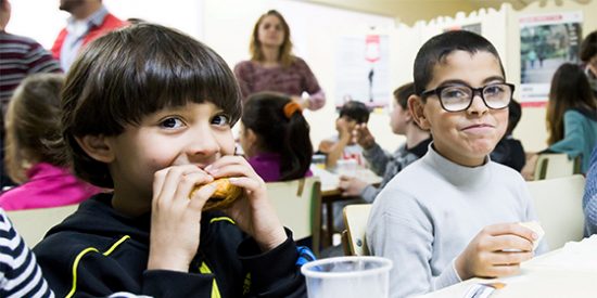 La Obra Social ”la Caixa” y CaixaBank consiguen más de 2,5 millones de litros de leche para los bancos de alimentos