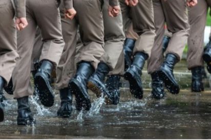 Lleg&oacute; la "hora de la verdad" para los militares y polic&iacute;as venezolanos