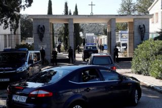 Francisco Franco ya est&aacute; enterrado en el cementerio de Mingorrubio