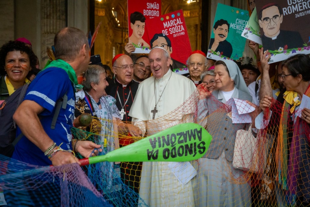 Celebran rituales paganos y sincréticos en una iglesia romana