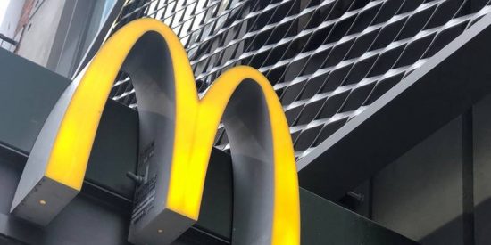 Este eslogan publicitario de Mcdonald's en Portugal desata conmoci&oacute;n por 'impl&iacute;cita referencia' a una masacre en Irlanda del Norte