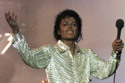 Subastan con un precio de salida de 100.000 dólares los calcetines con los que Michael Jackson hizo su primer moonwalk