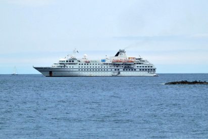 Este crucero de lujo que iba a la Antártida está retenido desde hace casi 20 días en Buenos Aires por una deuda millonaria