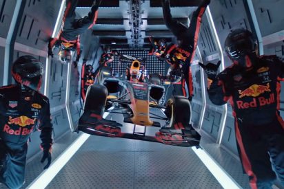 El cambio de neum&aacute;ticos de un F&oacute;rmula 1 en gravedad cero